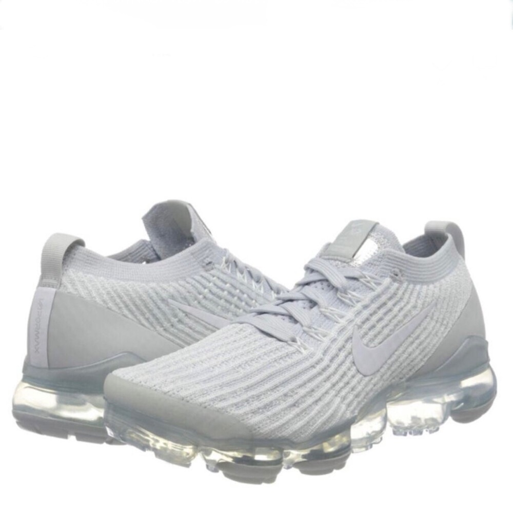 Nike VaporMax Flyknit Pure Platinum Women’s Athletic Running Shoes Size 9.5